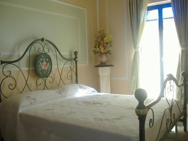 Villa Paradise Resort Gallicano nel Lazio Oda fotoğraf