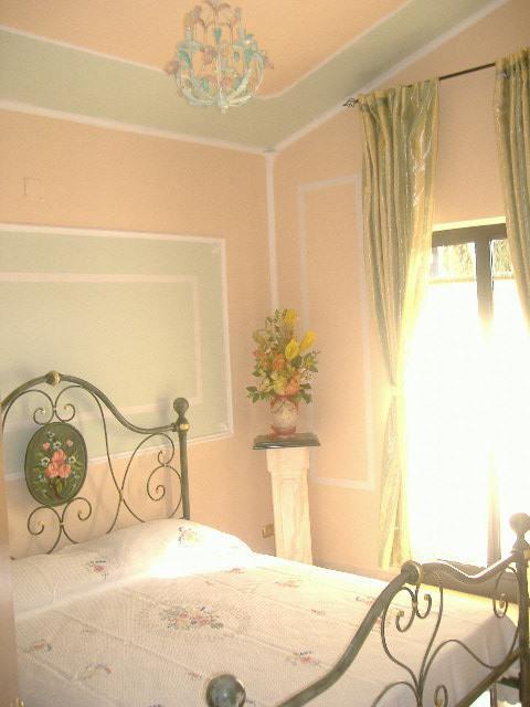 Villa Paradise Resort Gallicano nel Lazio Oda fotoğraf